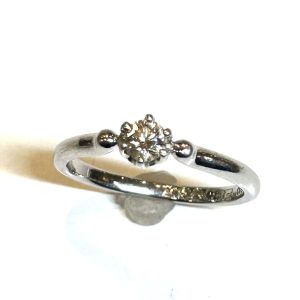 Pt900 ダイヤリング